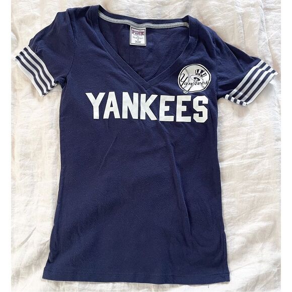 PINK Victoria's Secret MLB T Shirt | NY Yankees Short Sleeves - Picture 3 of 9